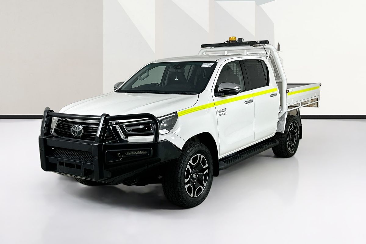 2021 Toyota HILUX SR5 (4x4) GUN126R FACELIFT 4X4