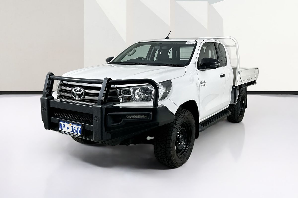 2017 Toyota HILUX SR GUN126R 4X4