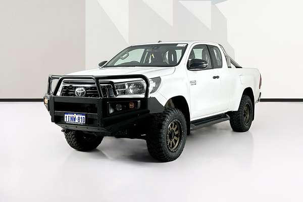 2020 Toyota HILUX SR (4x4) GUN126R MY19 UPGRADE 4X4