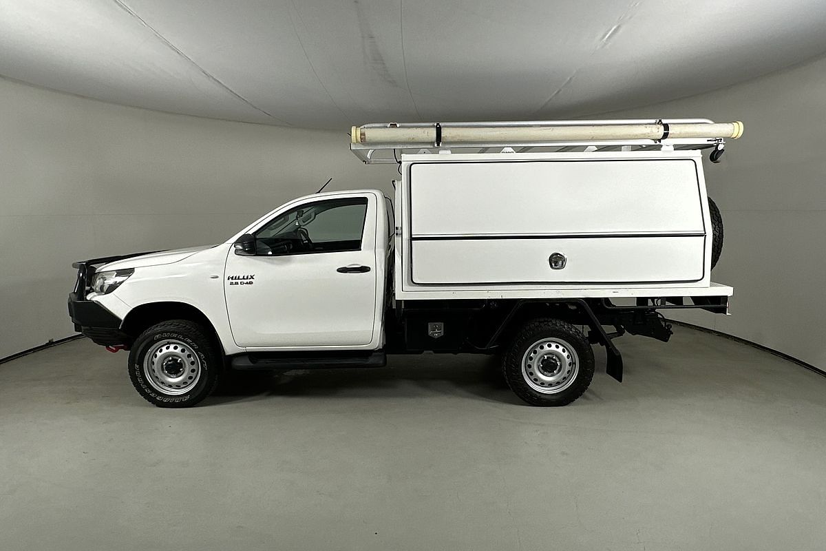 2018 Toyota HILUX SR (4x4) GUN126R MY17 4X4
