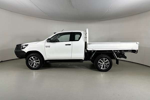 2018 Toyota HILUX SR (4x4) GUN126R MY19 4X4