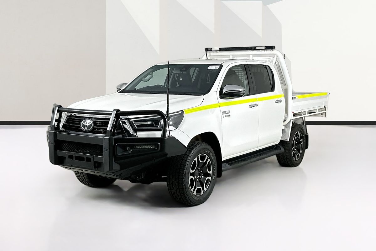 2021 Toyota HILUX SR5 (4x4) GUN126R FACELIFT 4X4