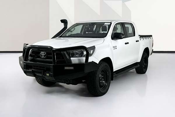 2022 Toyota HILUX SR (4x4) GUN126R 4X4