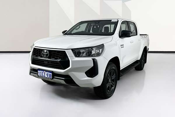 2024 Toyota Hilux SR 48V GUN126R 4X4