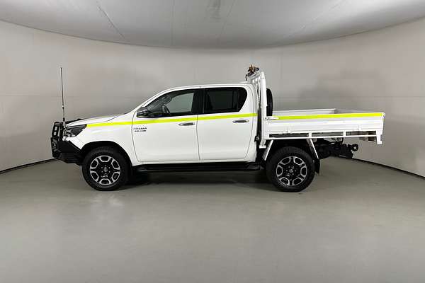 2021 Toyota HILUX SR5 (4x4) GUN126R 4X4