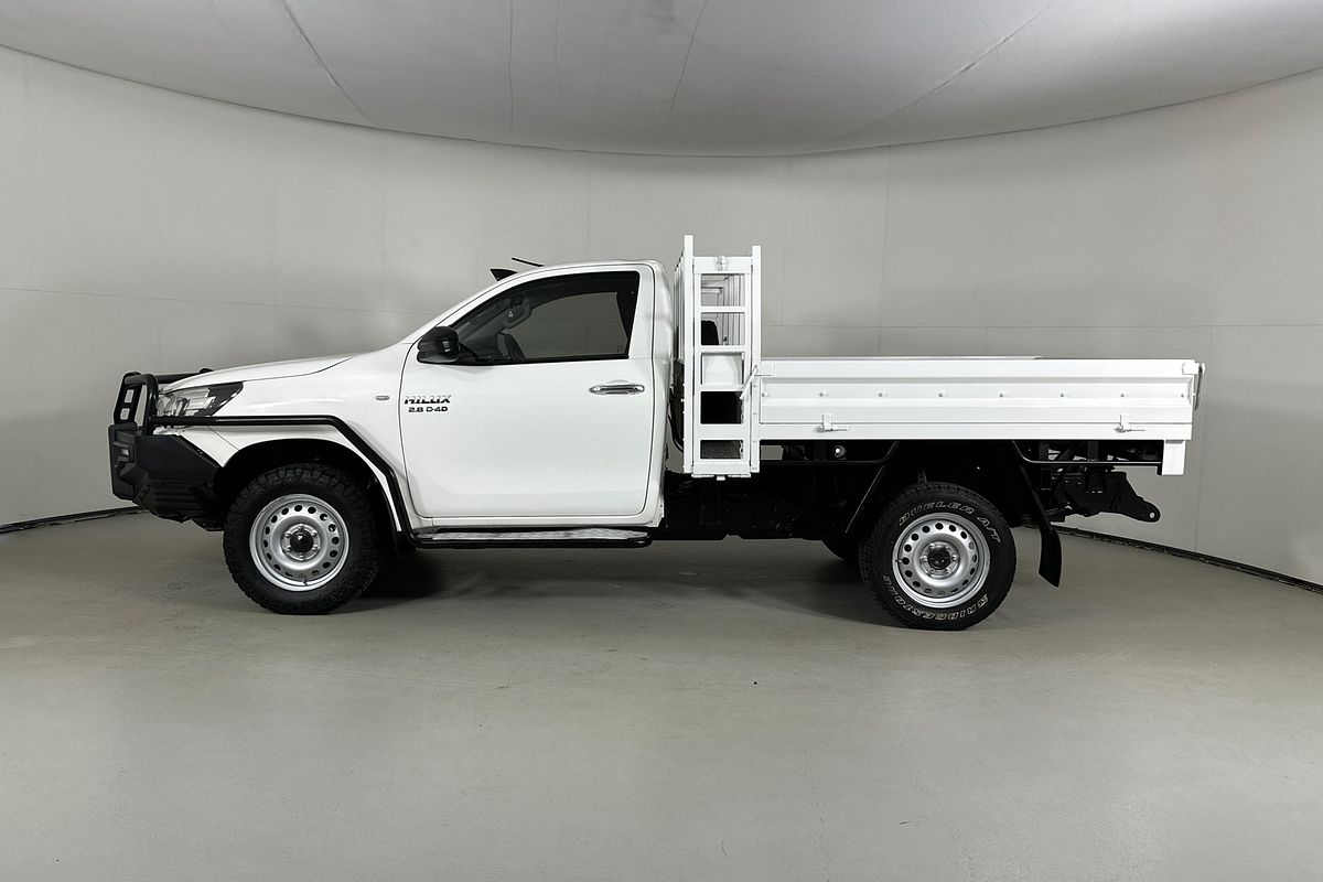 2016 Toyota HILUX SR (4x4) GUN126R 4X4