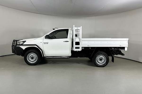 2016 Toyota HILUX SR (4x4) GUN126R 4X4