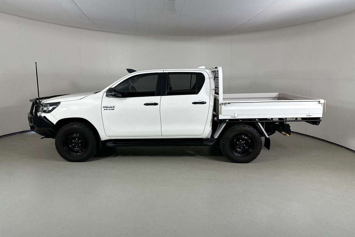 2022 Toyota HILUX SR (4x4) STEEL WHEELS GUN126R 4X4