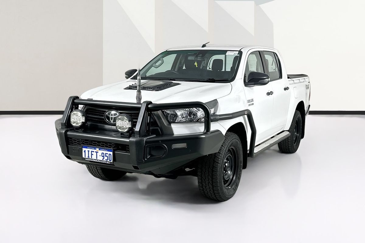 2020 Toyota HILUX SR (4x4) GUN126R FACELIFT 4X4