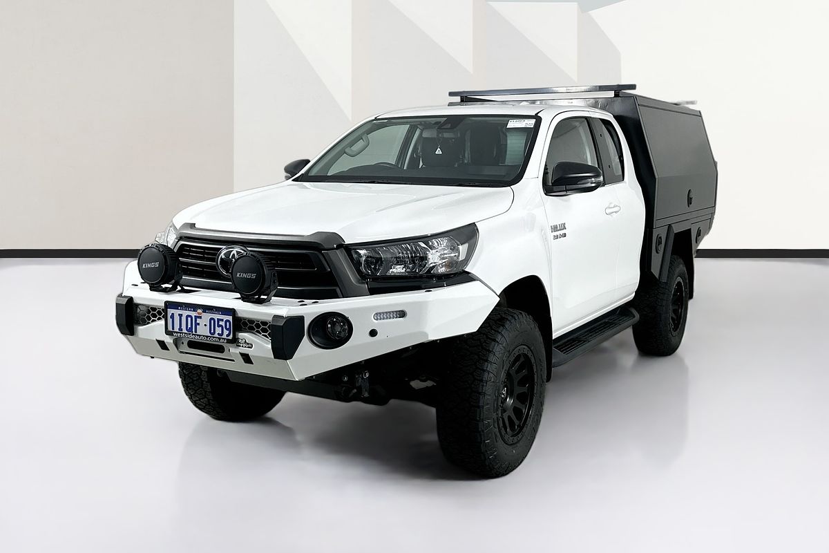 2023 Toyota HILUX SR (4x4) GUN126R 4X4