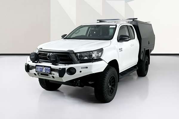 2023 Toyota HILUX SR (4x4) GUN126R 4X4