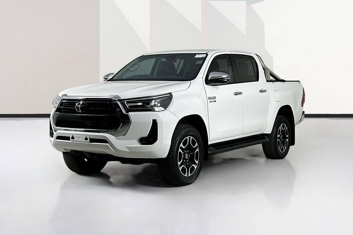 2021 Toyota HILUX SR5+ (4x4) GUN126R FACELIFT 4X4