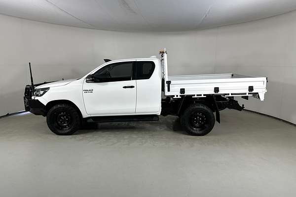 2022 Toyota Hilux SR (4x4) GUN126R 4X4