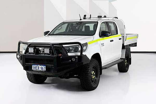2020 Toyota HILUX SR (4x4) GUN126R FACELIFT 4X4
