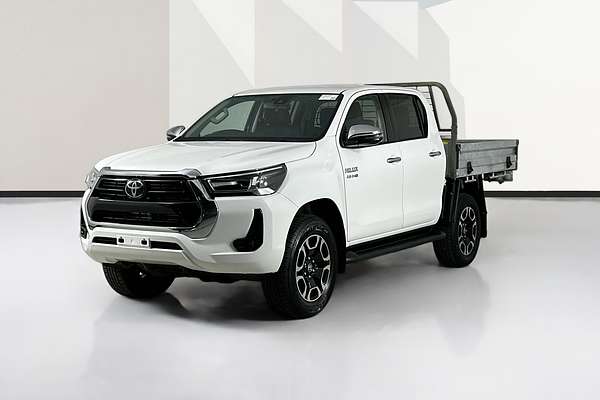 2021 Toyota HILUX SR5 (4x4) GUN126R FACELIFT 4X4