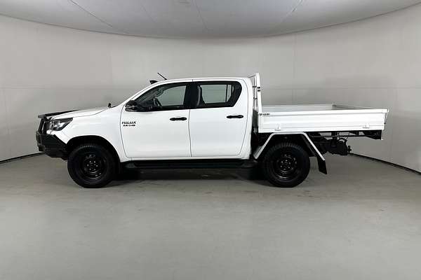 2020 Toyota HILUX SR (4x4) GUN126R FACELIFT 4X4