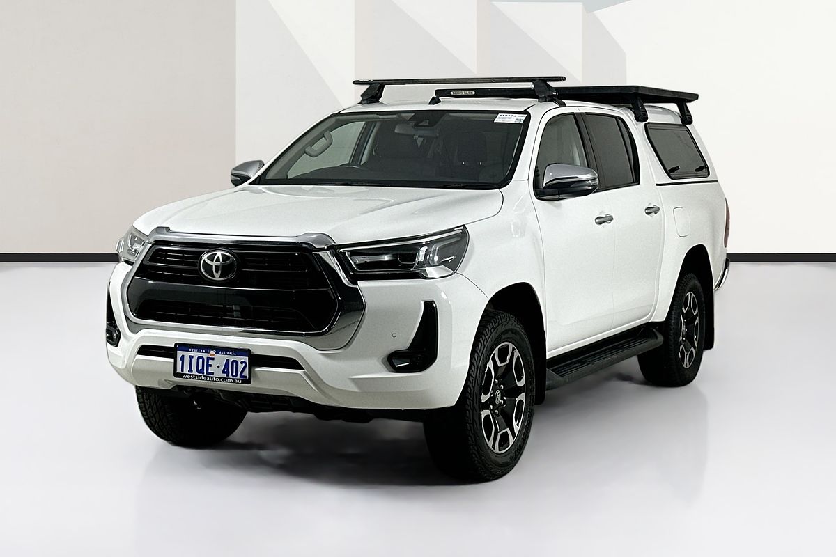 2020 Toyota HILUX SR5 (4x4) GUN126R FACELIFT 4X4