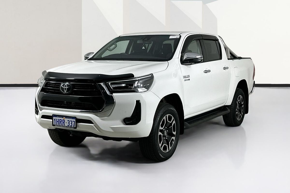 2022 Toyota HILUX SR5 (4x4) GUN126R 4X4