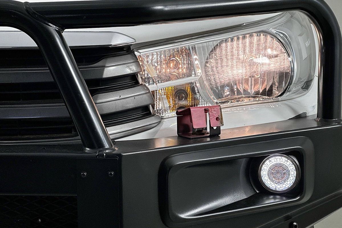 2021 Toyota HILUX SR (4x4) GUN126R 4X4