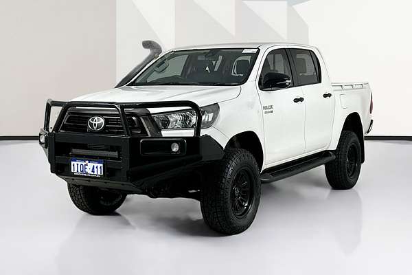 2021 Toyota HILUX SR (4x4) GUN126R FACELIFT 4X4
