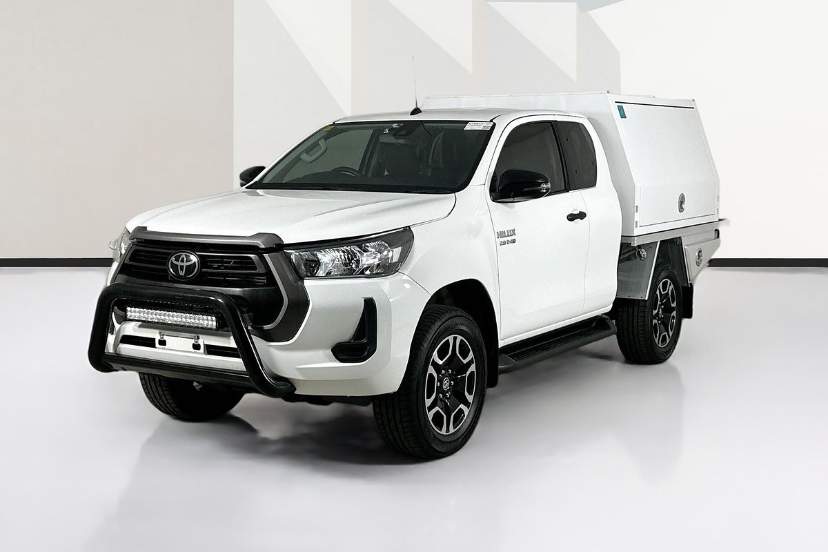 2021 Toyota HILUX SR (4x4) GUN126R 4X4