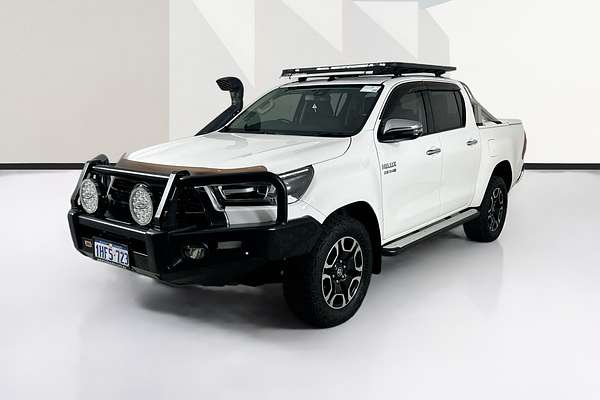 2021 Toyota HILUX SR5 (4x4) GUN126R 4X4