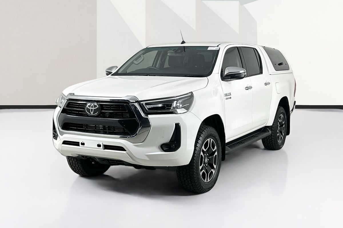 2021 Toyota HILUX SR5 (4x4) GUN126R FACELIFT 4X4