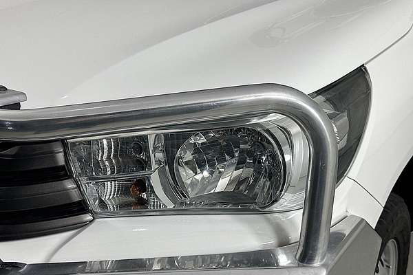 2019 Toyota HILUX SR (4x4) GUN126R MY19 4X4