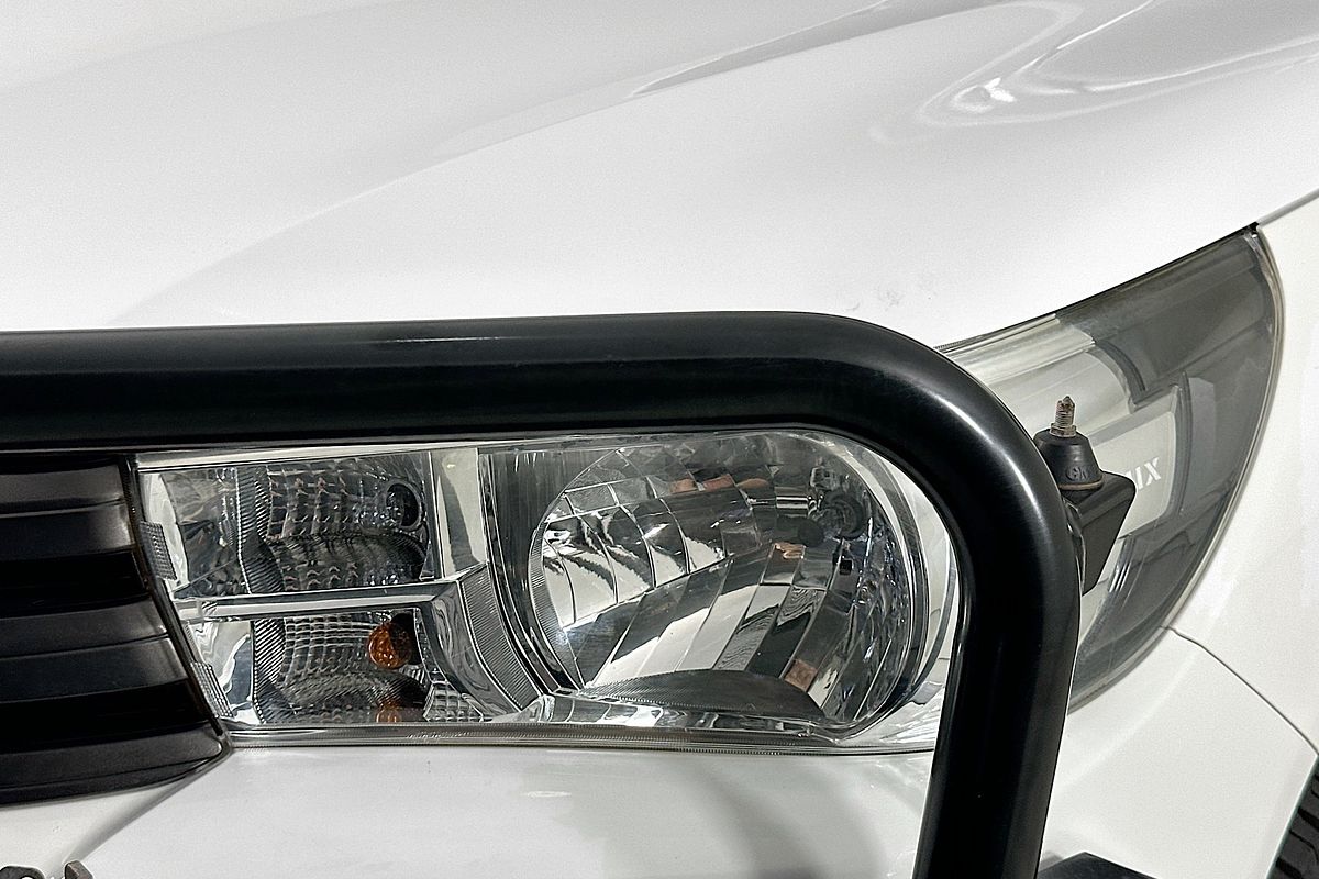 2018 Toyota HILUX SR (4x4) GUN126R MY17 4X4