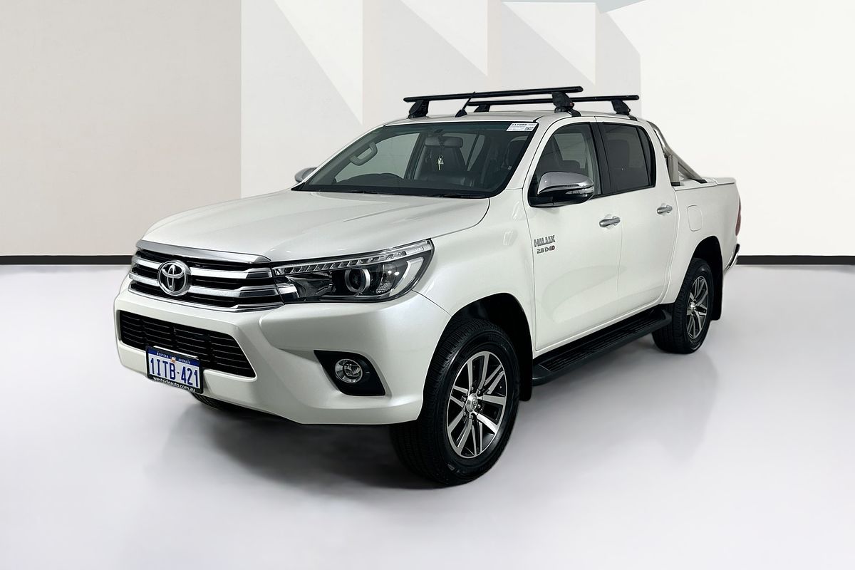 2017 Toyota HILUX SR5 (4x4) GUN126R 4X4