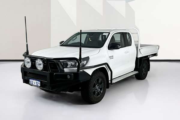 2023 Toyota HILUX SR (4x4) GUN126R 4X4