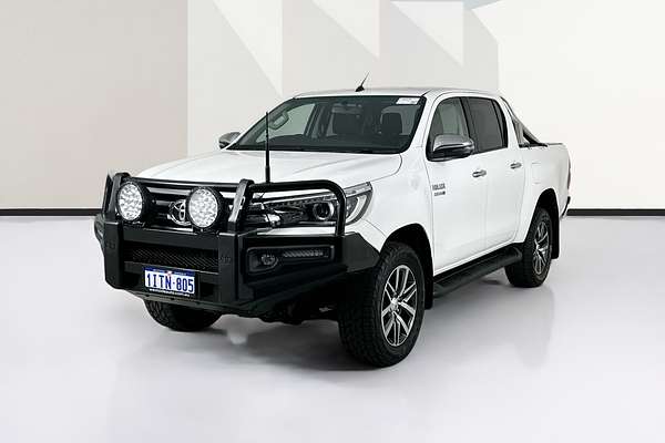 2017 Toyota HILUX SR5 (4x4) GUN126R 4X4