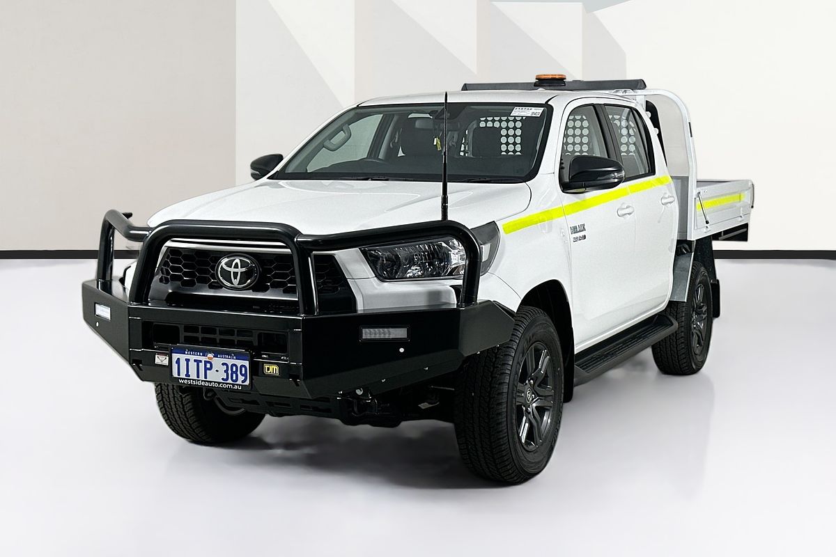 2025 Toyota HILUX SR (4x4) STEEL WHEELS GUN126R RC 4X4