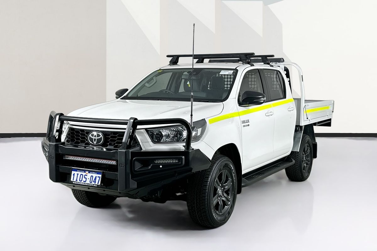 2025 Toyota HILUX SR (4x4) STEEL WHEELS GUN126R RC 4X4