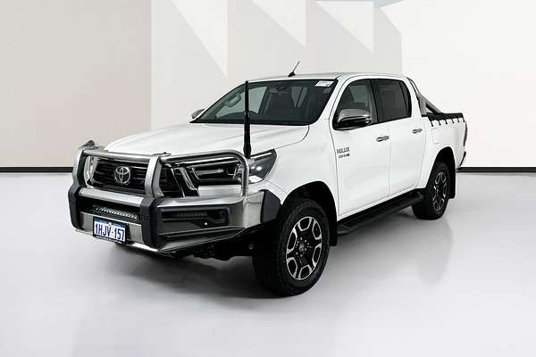 2021 Toyota HILUX SR5 (4x4) GUN126R FACELIFT 4X4