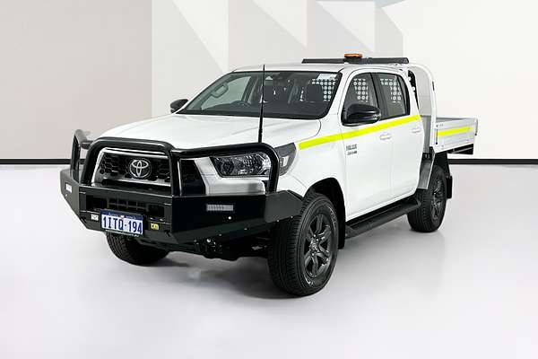 2025 Toyota HILUX SR (4x4) STEEL WHEELS GUN126R RC 4X4