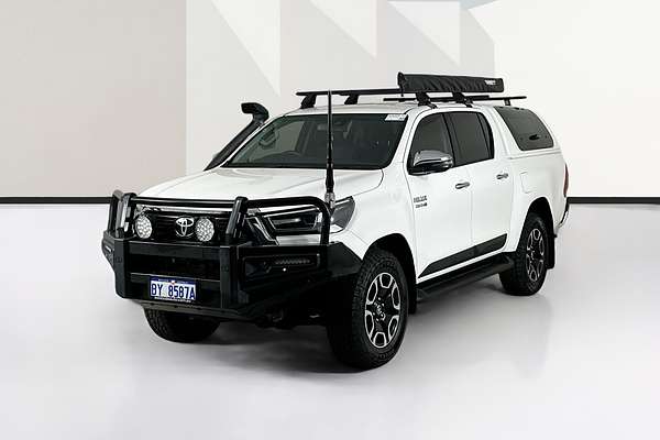 2022 Toyota HILUX SR5 (4x4) GUN126R 4X4