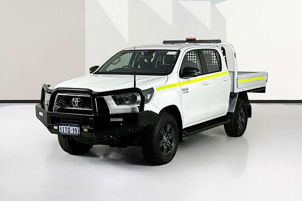 2025 Toyota HILUX SR (4x4) STEEL WHEELS GUN126R RC 4X4