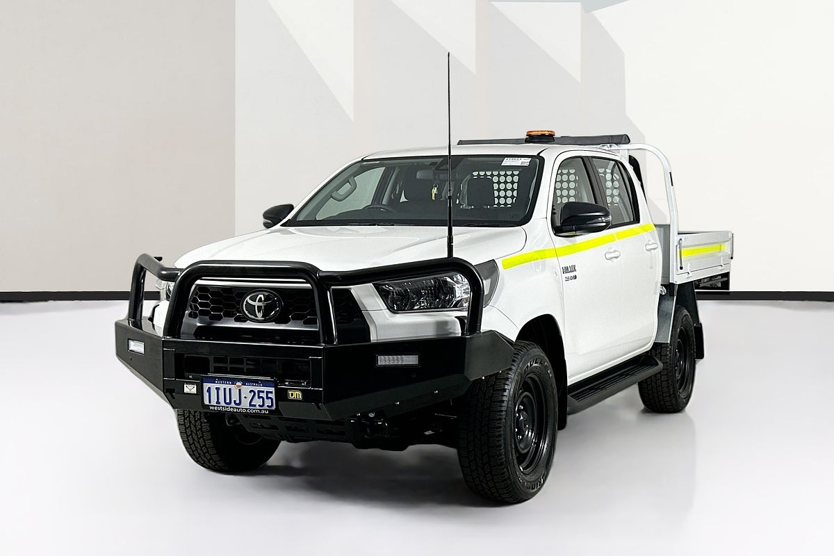 2025 Toyota HILUX SR (4x4) STEEL WHEELS GUN126R RC 4X4