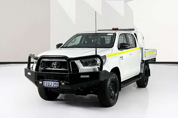2025 Toyota HILUX SR (4x4) STEEL WHEELS GUN126R RC 4X4