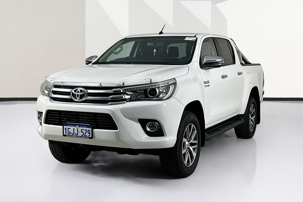 2017 Toyota HILUX SR5 (4x4) GUN126R 4X4