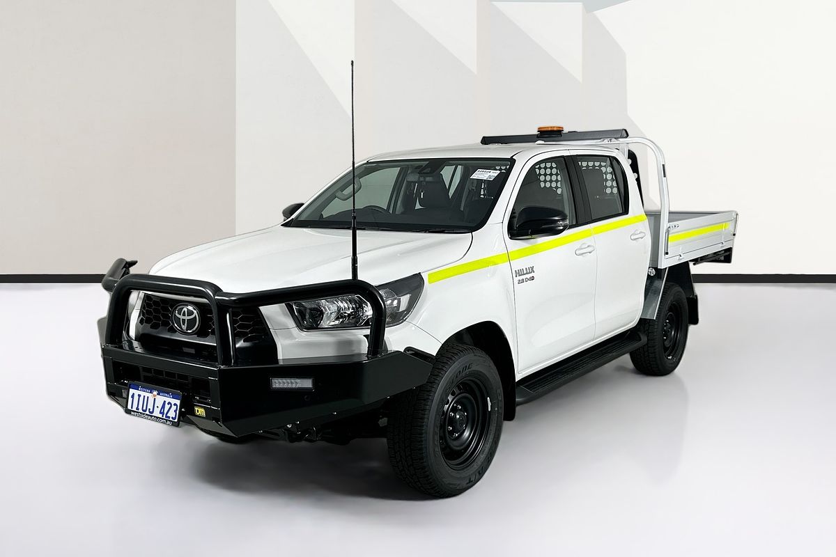 2025 Toyota HILUX SR (4x4) STEEL WHEELS GUN126R RC 4X4