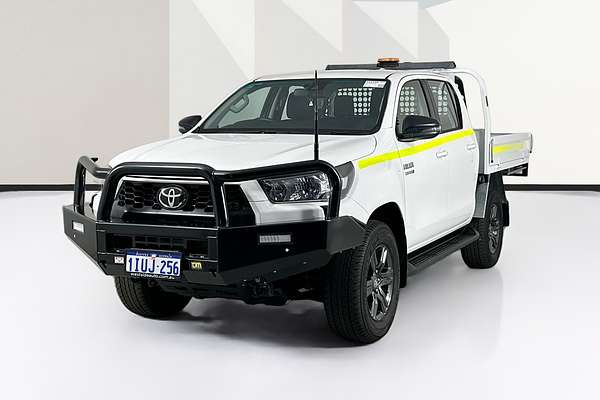 2024 Toyota HILUX SR 48V (4x4) GUN126R 4X4