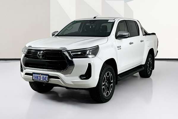 2021 Toyota HILUX SR5 (4x4) GUN126R FACELIFT 4X4