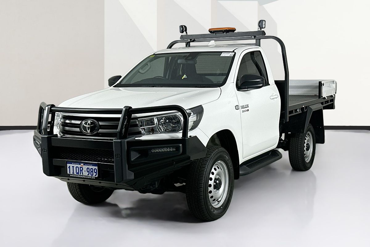2025 Toyota HILUX SR (4x4) GUN126R RC 4X4