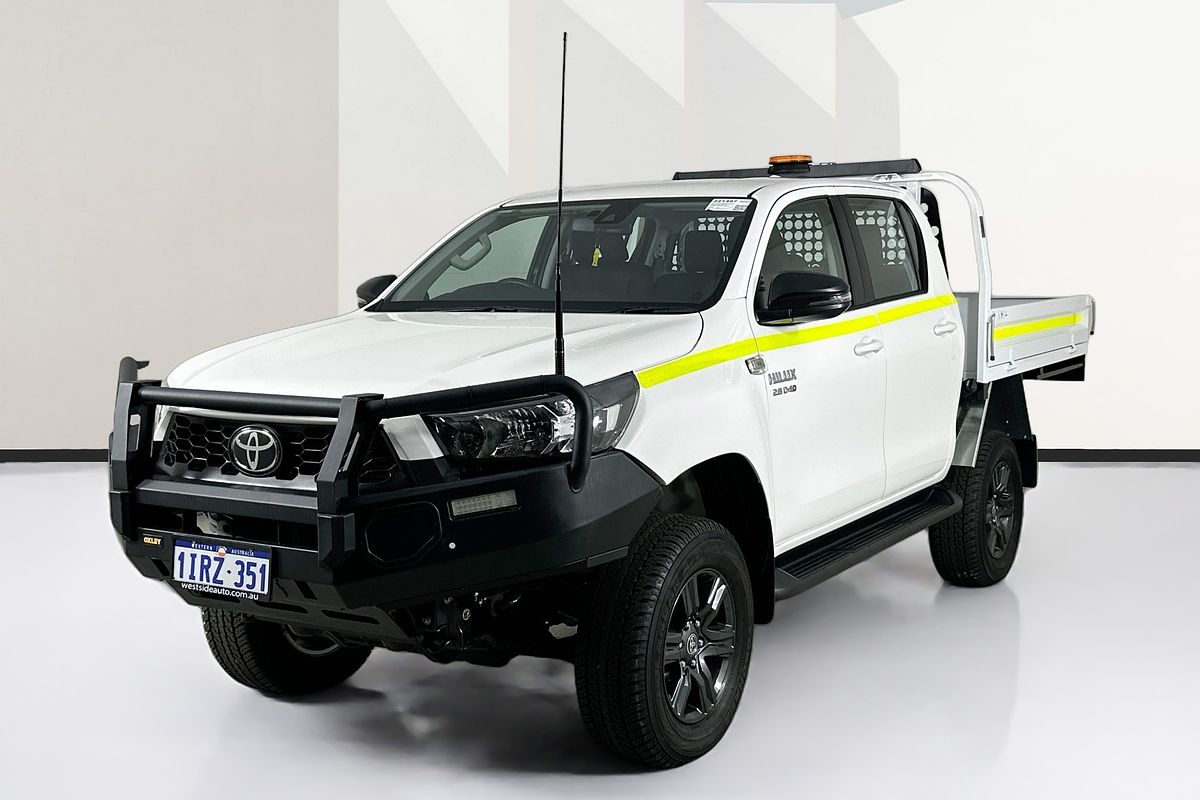 2025 Toyota HILUX SR (4x4) STEEL WHEELS GUN126R RC 4X4