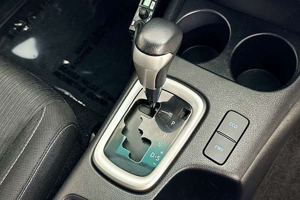 2022 Toyota HILUX SR5 (4x4) GUN126R 4X4