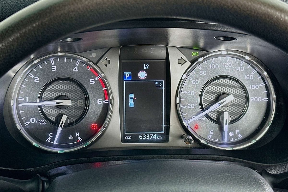2020 Toyota HILUX SR (4x4) GUN126R FACELIFT 4X4