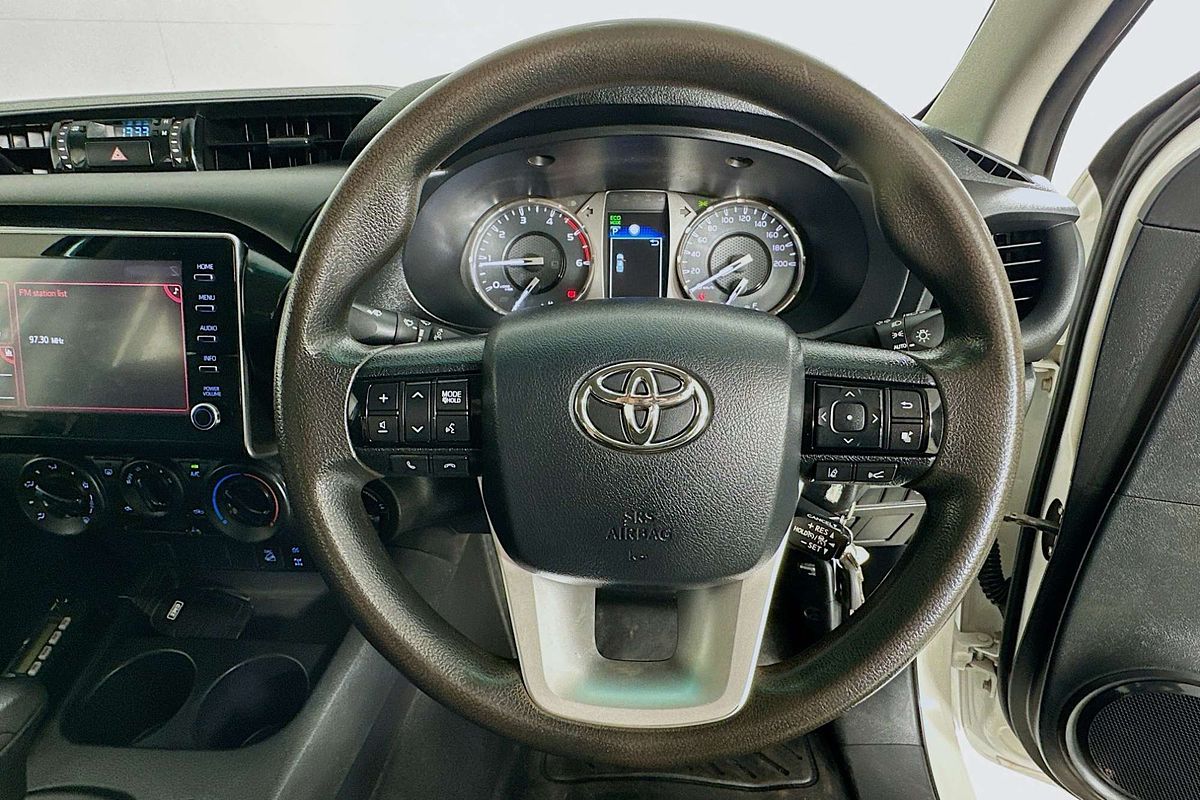 2021 Toyota HILUX SR (4x4) GUN126R FACELIFT 4X4