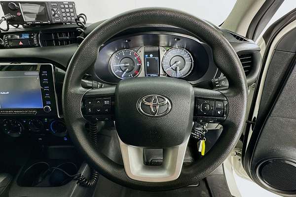 2021 Toyota HILUX SR (4x4) GUN126R FACELIFT 4X4